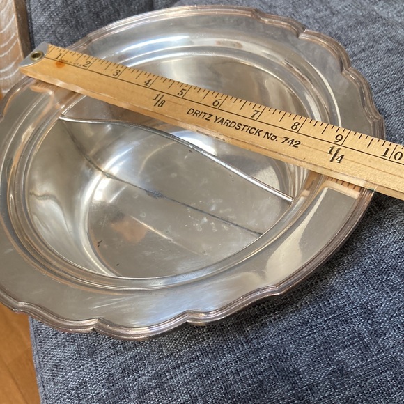 Divided and Covered Serving Dish - Picture 8 of 8